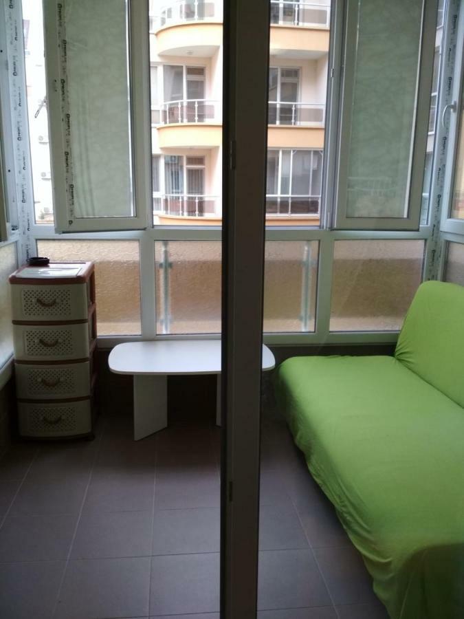 Victoria Apartment Pomorie Exterior photo